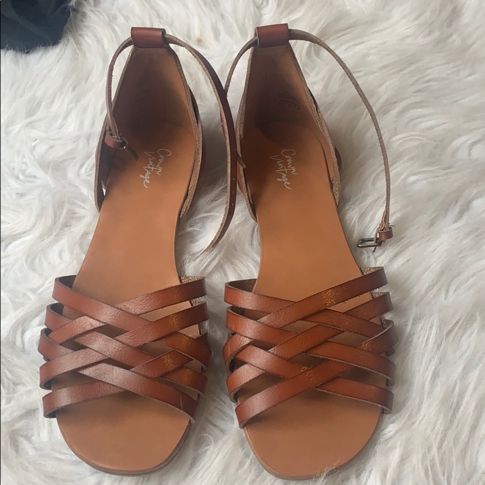 crown vintage sandals!!